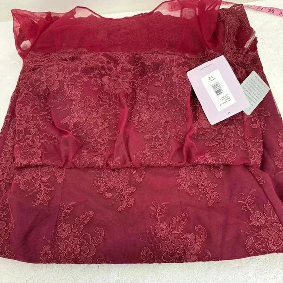 JS Collections Embroidered Blouson Midi Dress In Sangria Size 12 - Picture 7 of 13